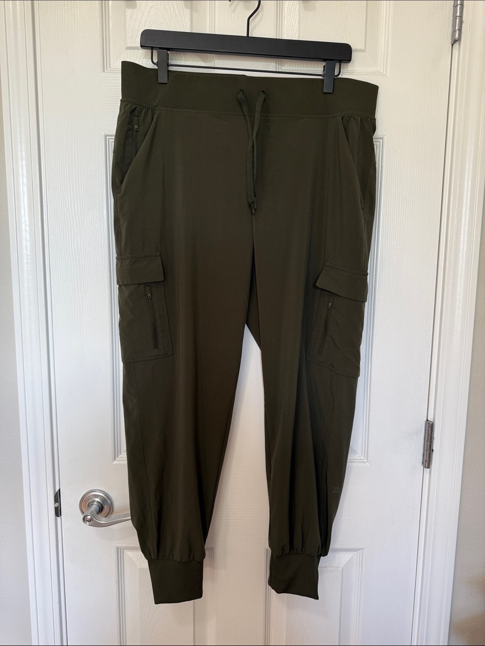 Target Women’s All in Motion Cargo Jogger Pants – Olive Green – Size Large